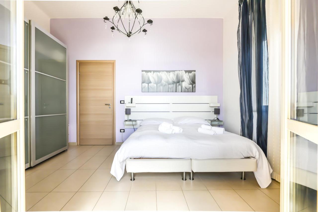 Aurora Residence Gela Bagian luar foto