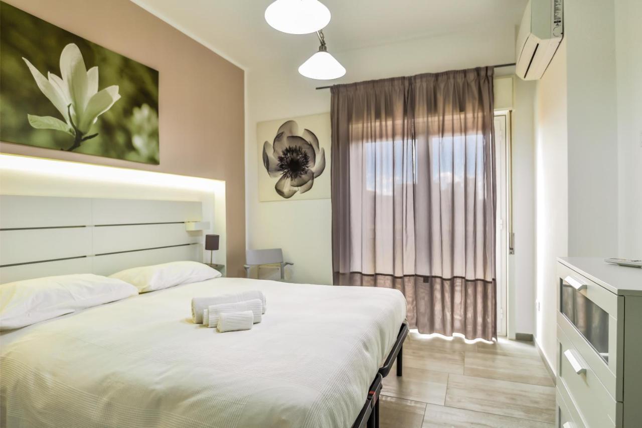 Aurora Residence Gela Bagian luar foto