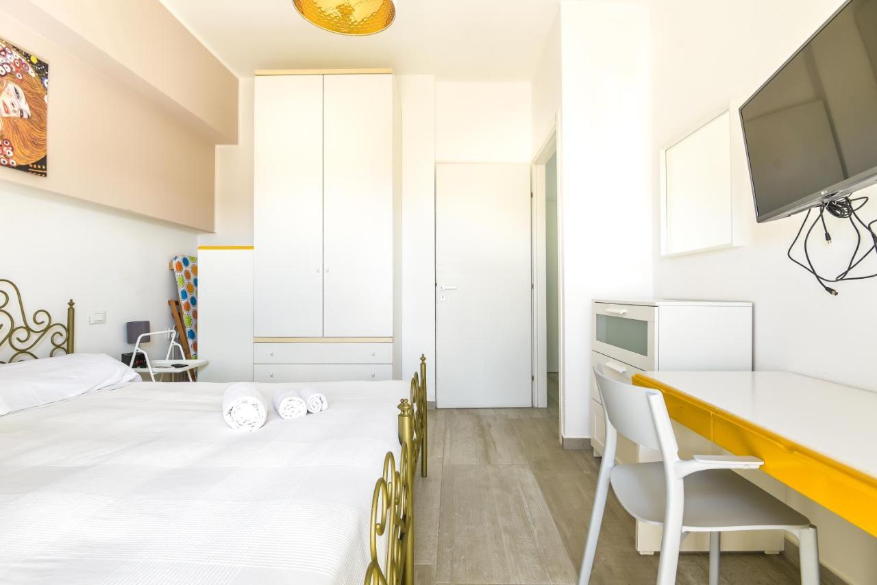 Aurora Residence Gela Bagian luar foto